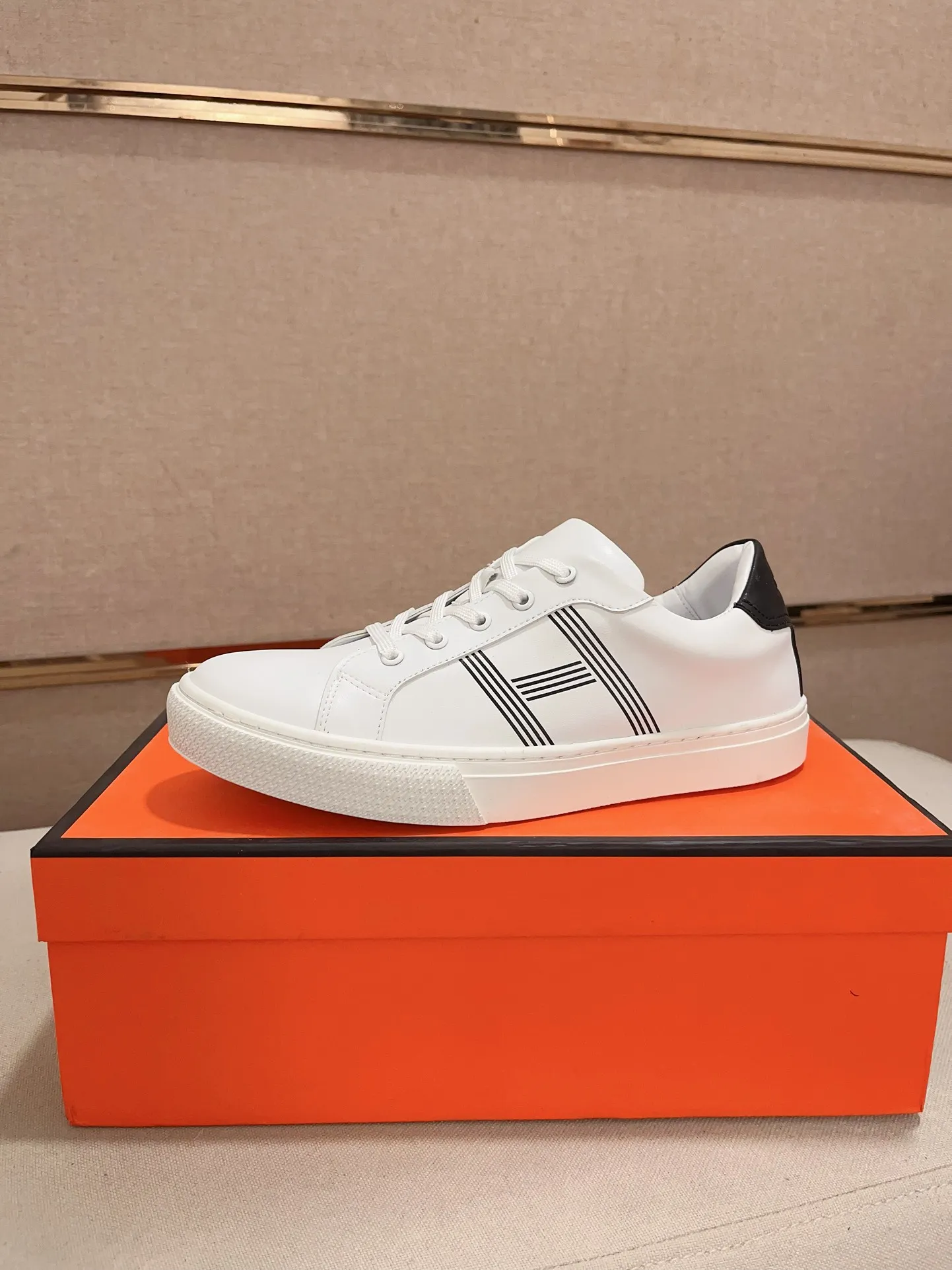 Men's clothing and shoes💰: 400💰《HERMES》【Classic Original Version】Hermès; Top 🔝 Purchasing Agency 🔍🔍Latest 🇺🇸Sold simultaneously at counters, original imported from Italy ▲▲Cow leather▲ ▲Exquisite workmanship (Italian 🇮🇹imported water-dyed 🐂cowhide lining) sole: original sole provided by the original factory, ⚠️exclusive double-layer activity·TPR·rubber·combined molded outsole; Code number: 36-44 (45/46 can be customized, non-refundable)